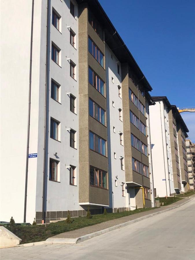 Ilinca-Zgatia Apartment Piatra Neamt Exterior photo